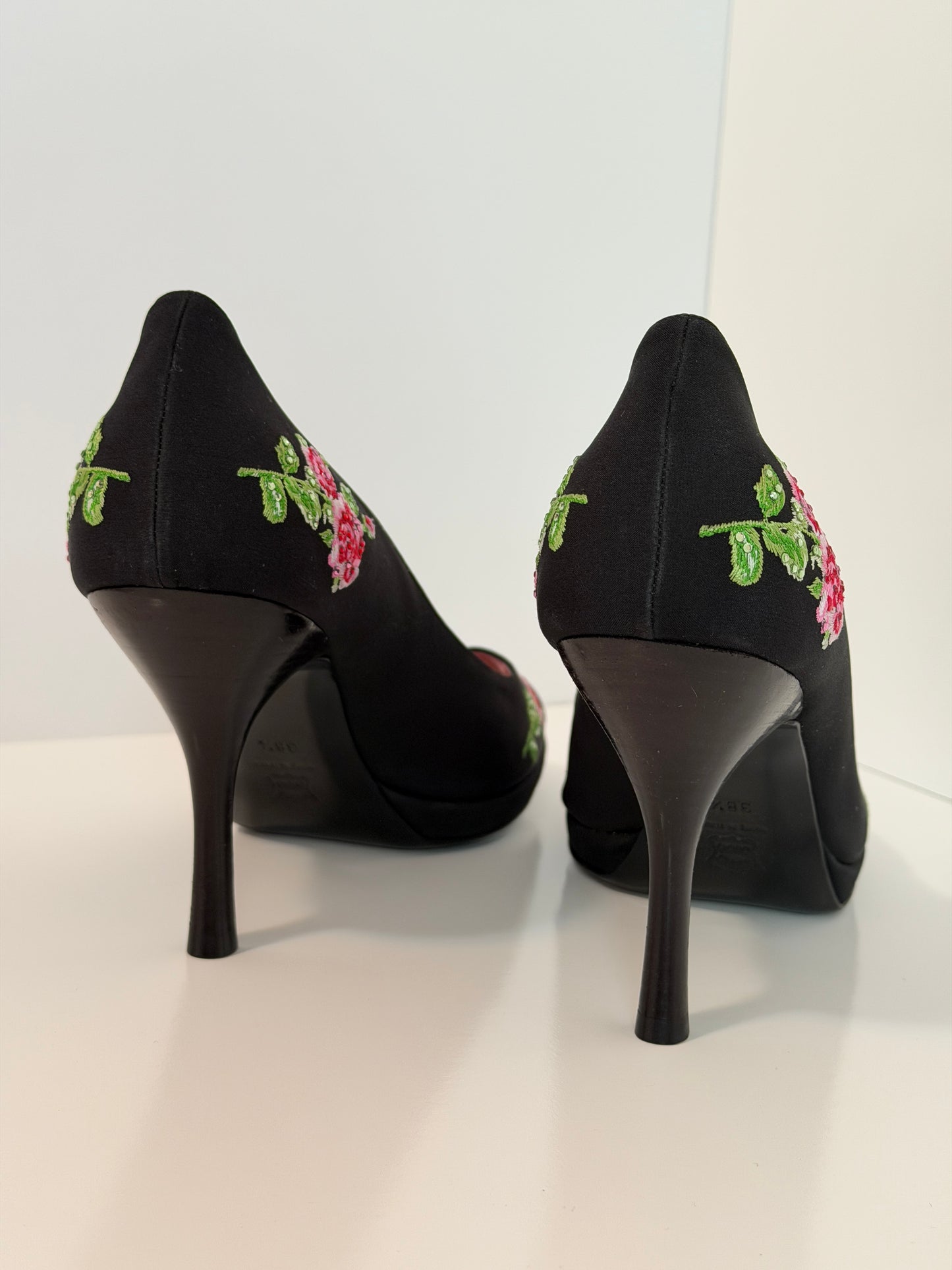 Moschino Cheap & Chic sequin floral heels - size 8.5