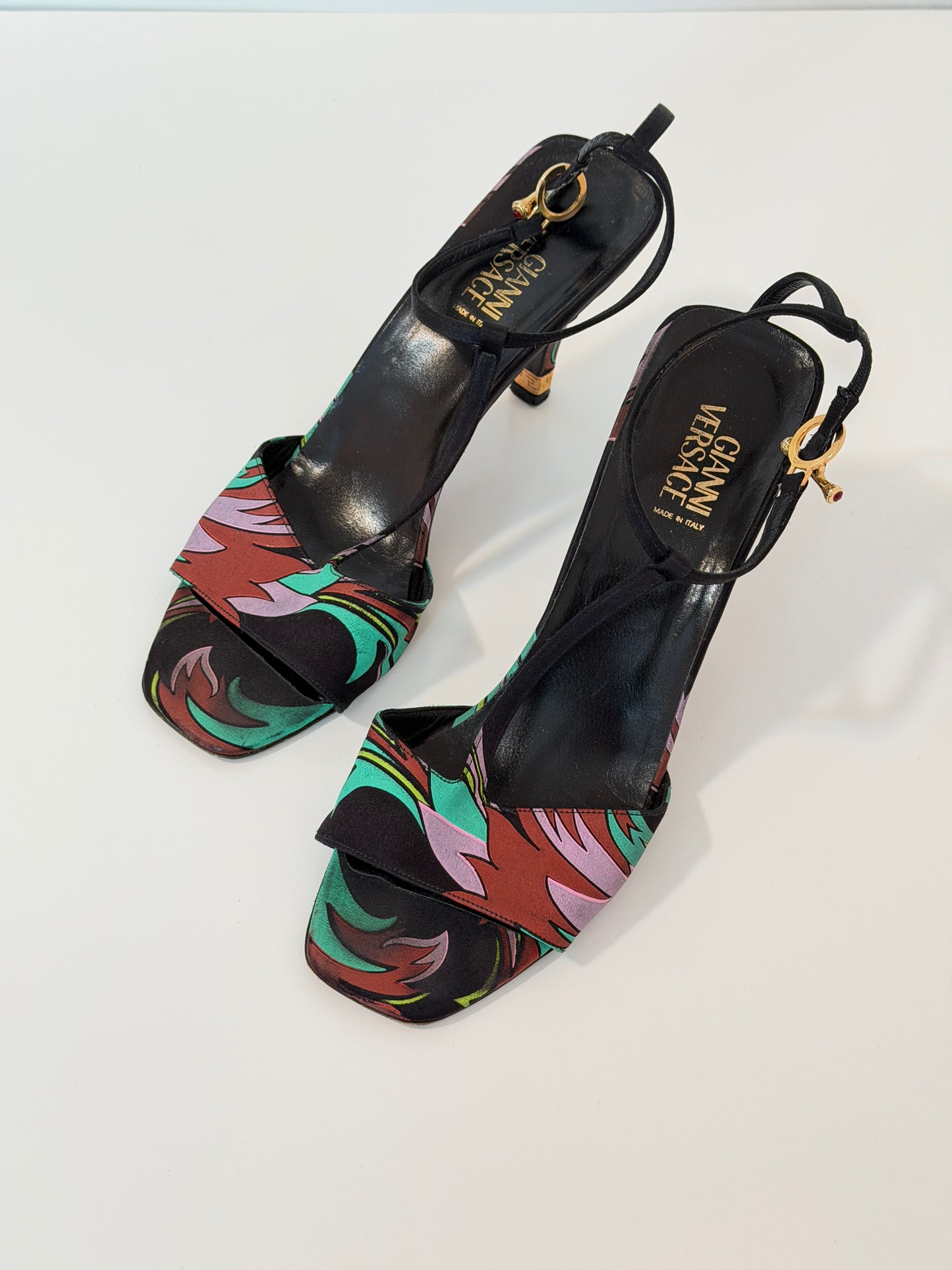 Gianni Versace satin printed T-bar sandals - size 9