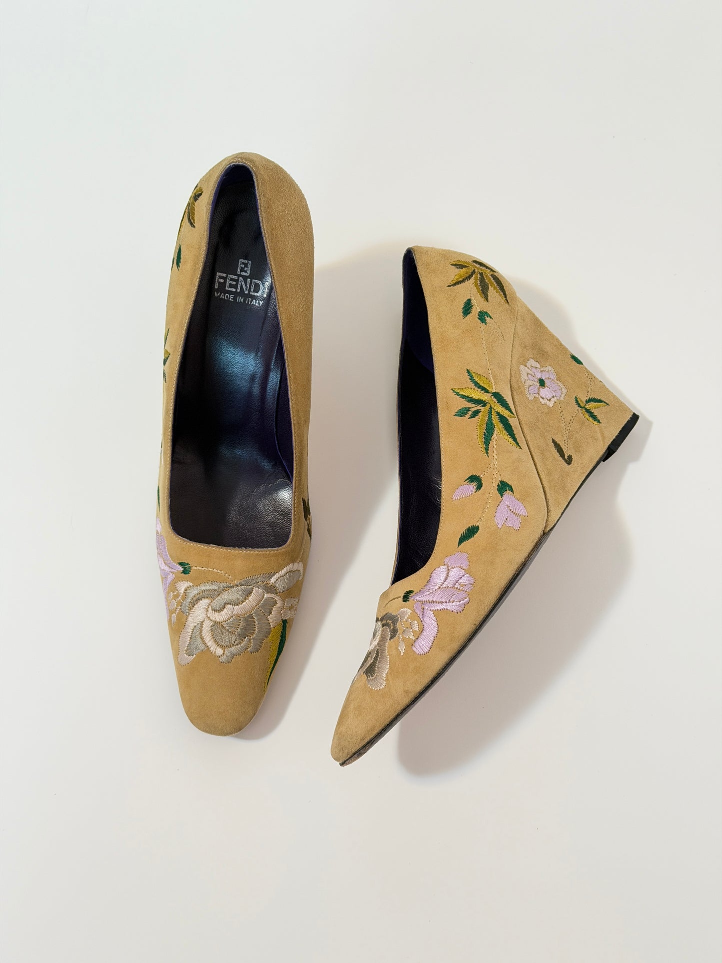 Fendi floral embroidered wedges - size 10