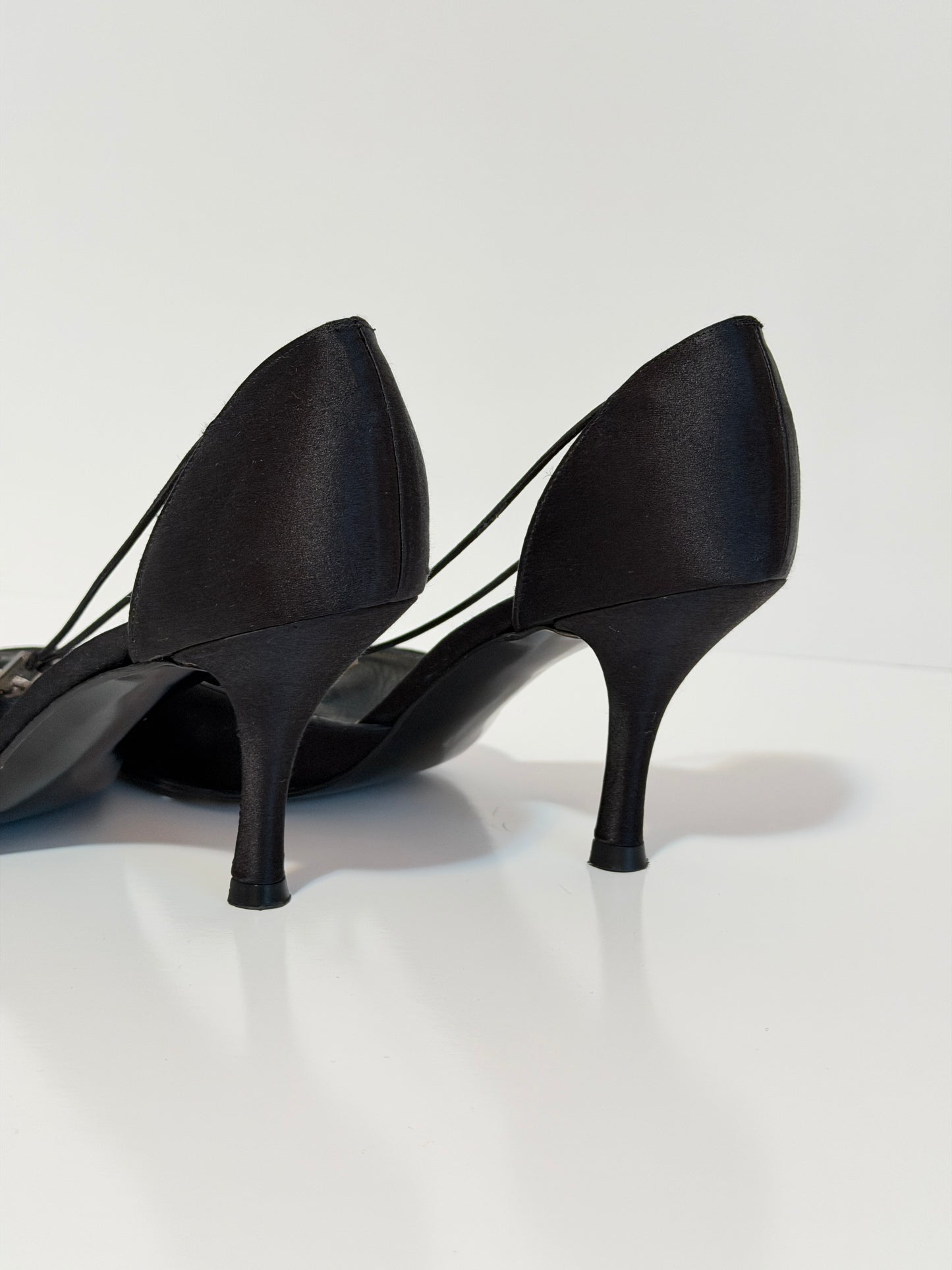 Stuart Weitzman 90's satin heels - size 8