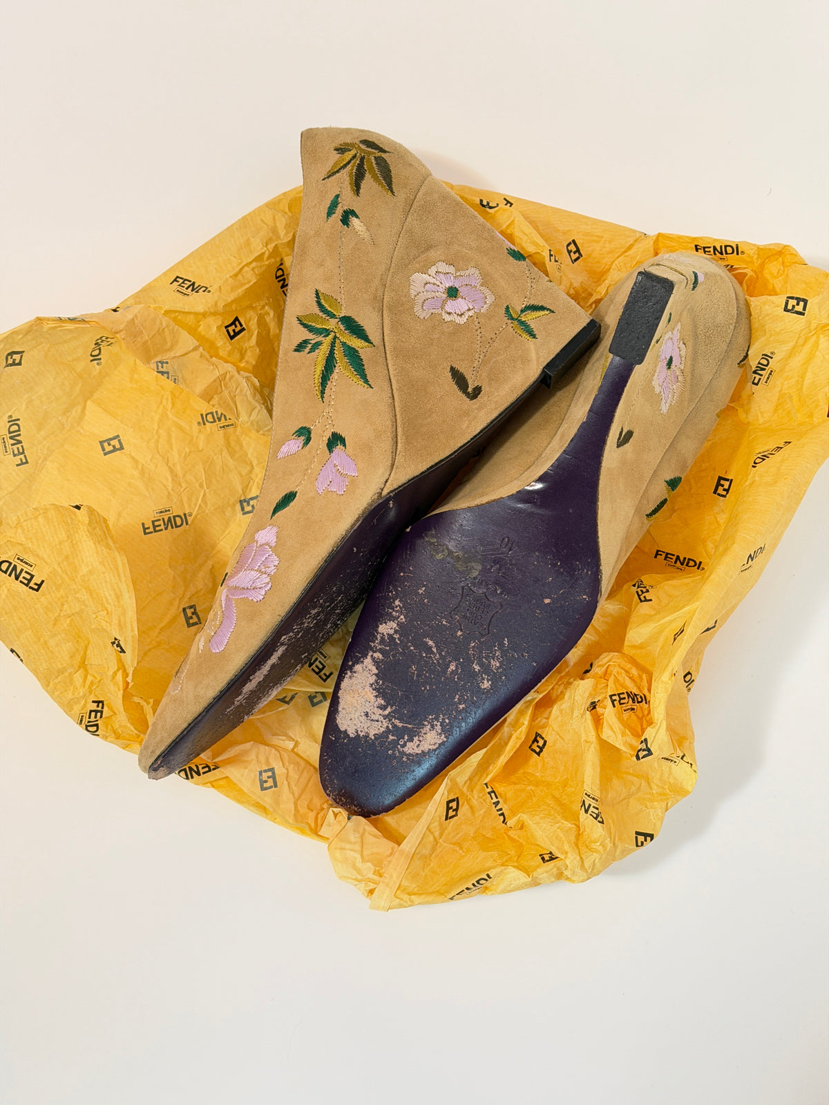 Fendi floral suede wedges - size 10